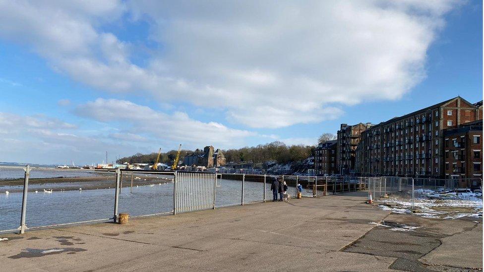 Fencing at Mistley Quay