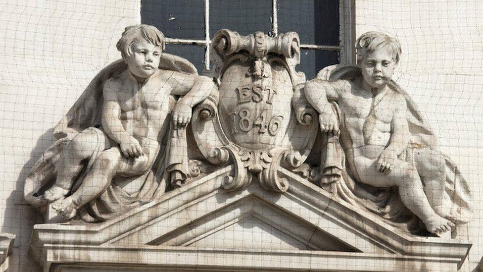 Cherubs on former Debenhams building