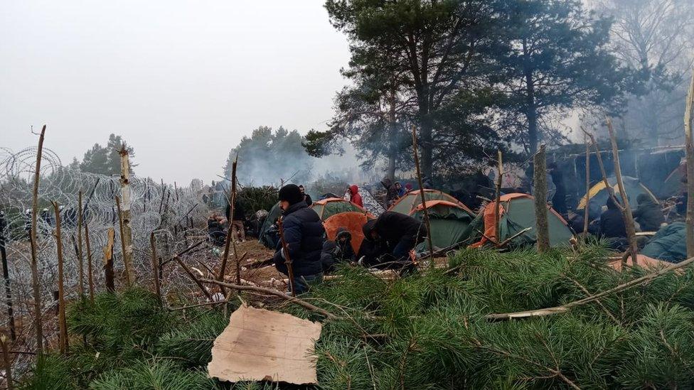 A picture of the camp at the Poland-Belarus border