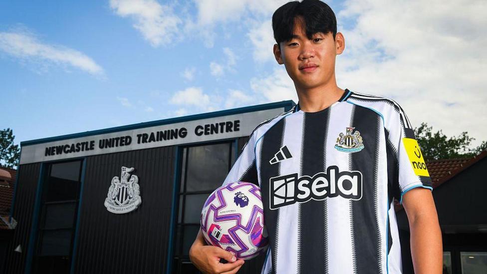 Newcastle News Magpies Sign South Korean Teenager Park Seung soo BBC newcastle-news-magpies-sign-south-korean-teenager-park-seung-soo-bbc