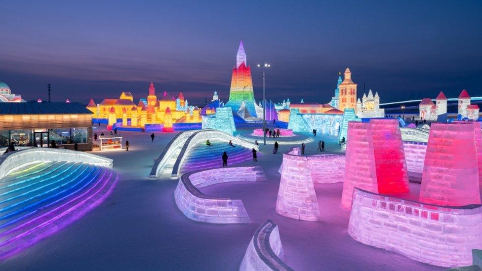 ice-and-snow-sculpture-festival