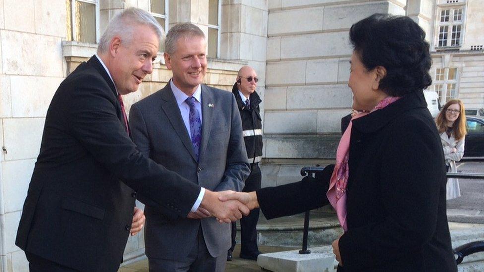 Carwyn Jones, Prof Colin Riordan and Liu Yandong