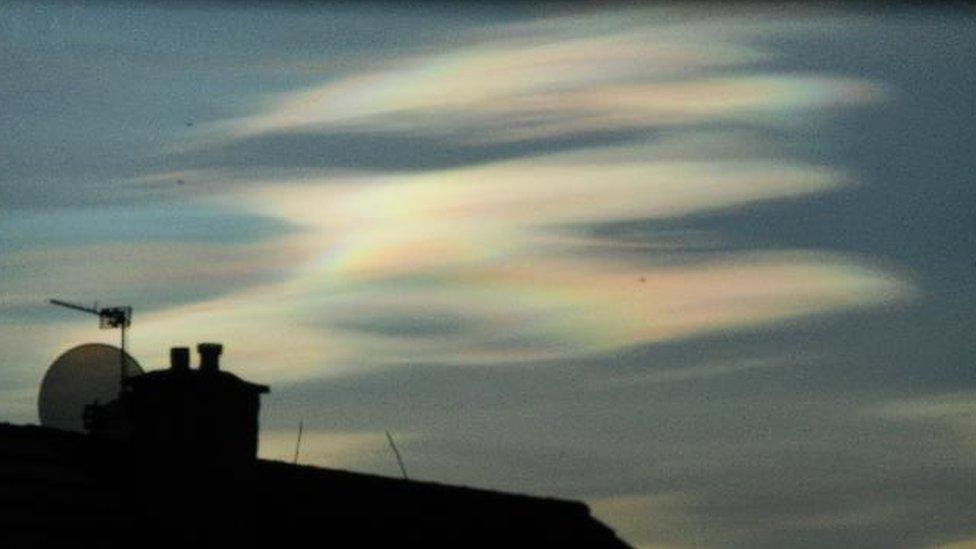 Nacreous clouds Dundee