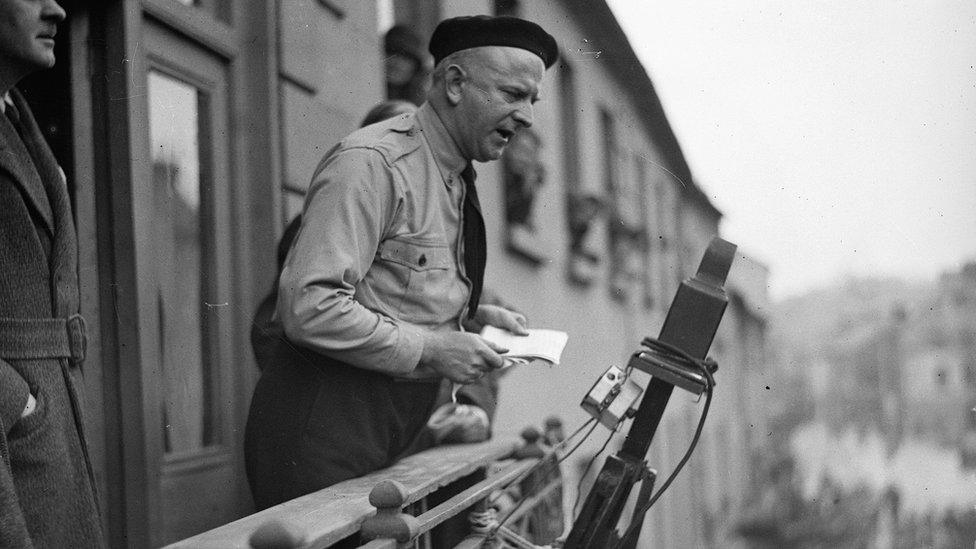 Eoin O'Duffy speaking on a balcony