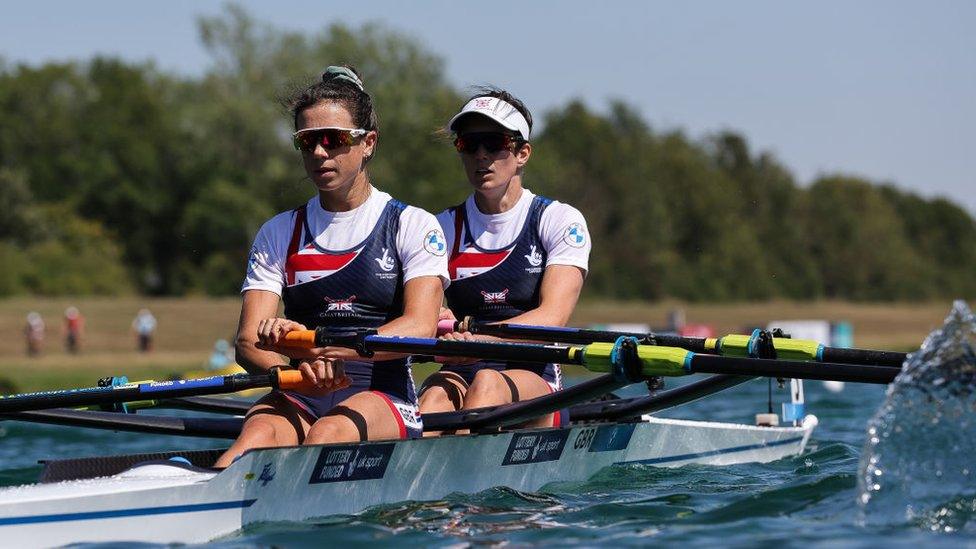 Imogen-Grant-and-Emily-Craig-rowing.