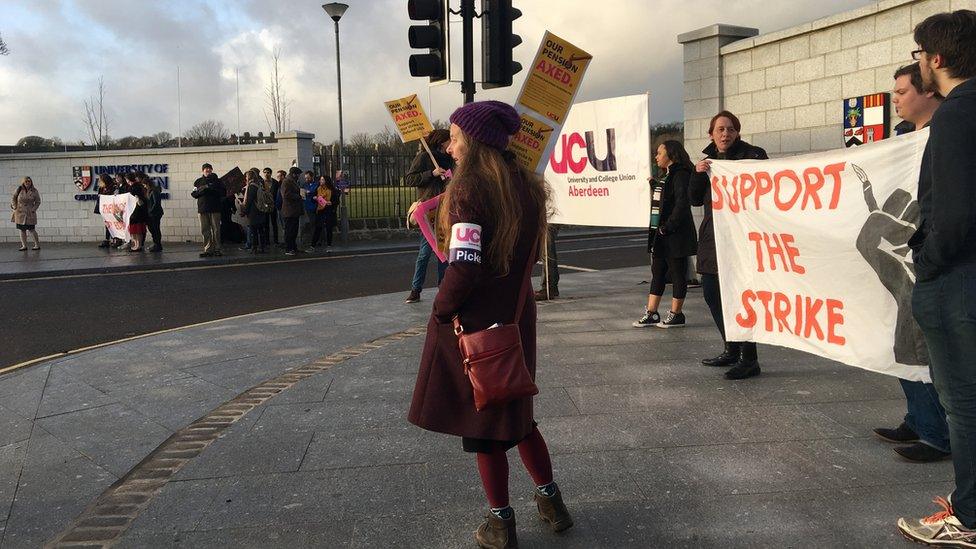 Picket line Aberdeen