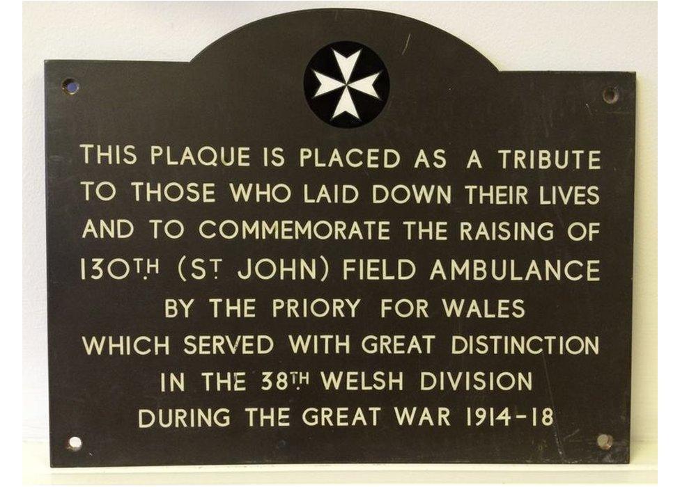 Plaque to Welsh ambulance men who won gallantry medals