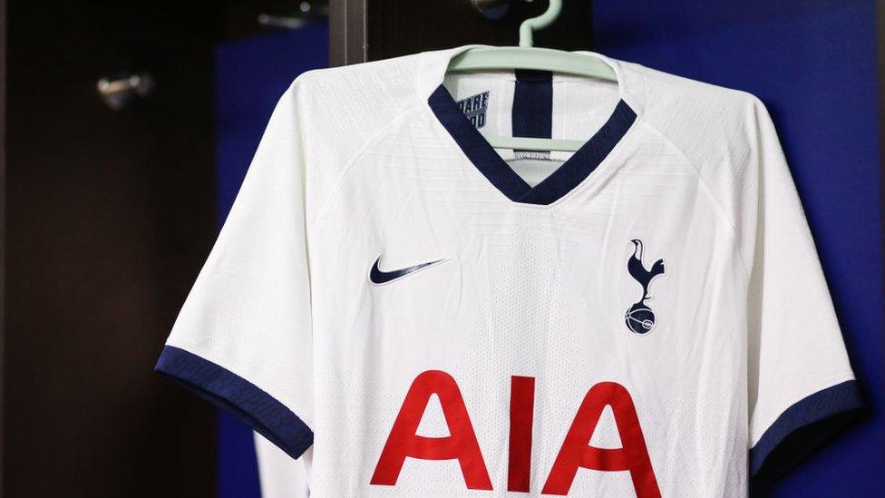 Tottenham-Hotspur-shirt-hanging-in-dressing-room.