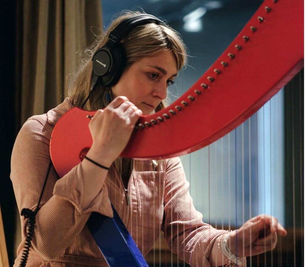 Harpist Becca Skeoch