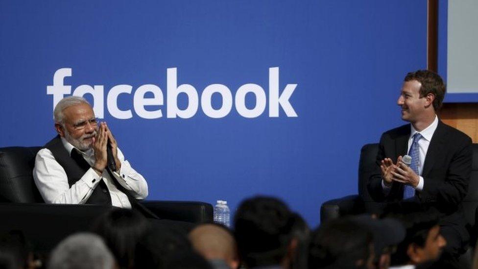 Indian PM Narendra Modi (left) and Facebook CEO Mark Zuckerberg. Photo: 27 September 2015