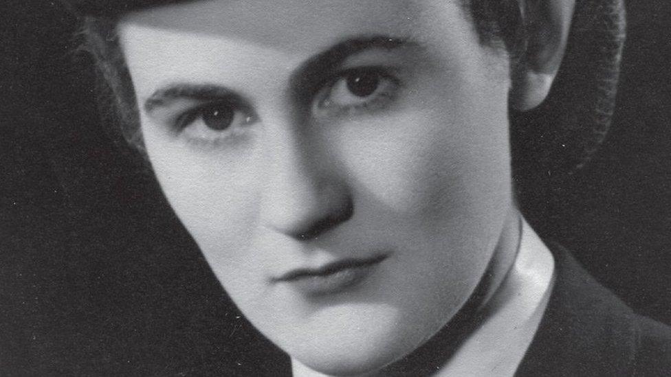 Jenny in WRNS uniform, 1941