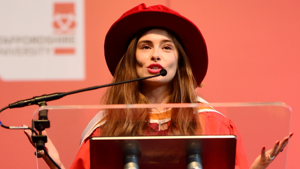 Rachel Shenton accepts her honorary degree