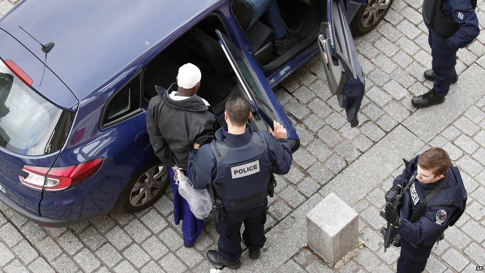 Arrest in Saint-Denis, 18 November