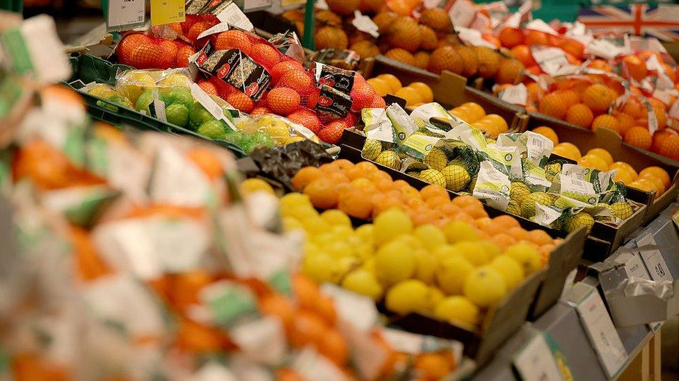 Fruit and vegetable display