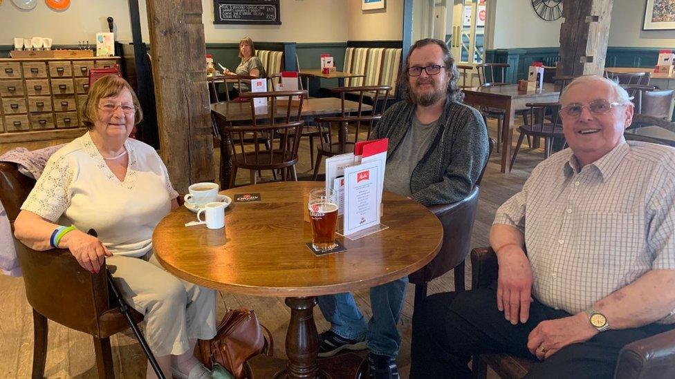 Judy, Andy and Malcolm Openshaw at the Cat with No Tail