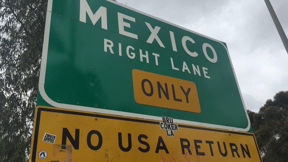 A sign for Mexico on the US border