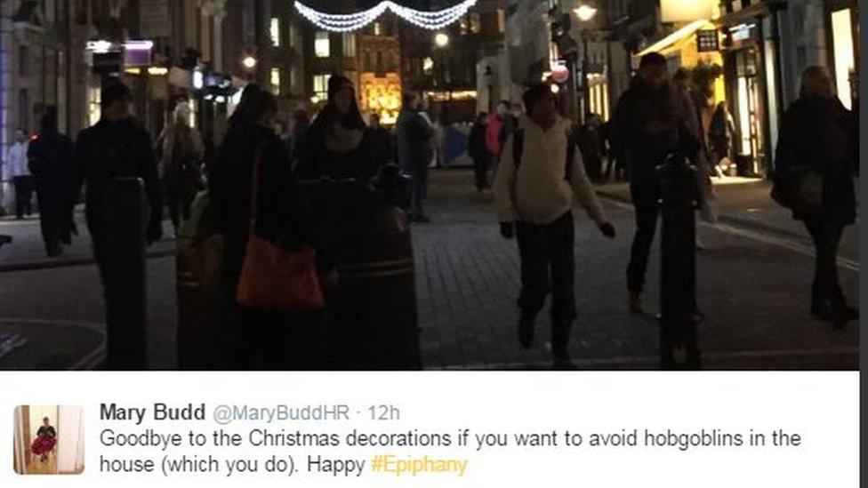 Tweet: Goodbye to Christmas decorations