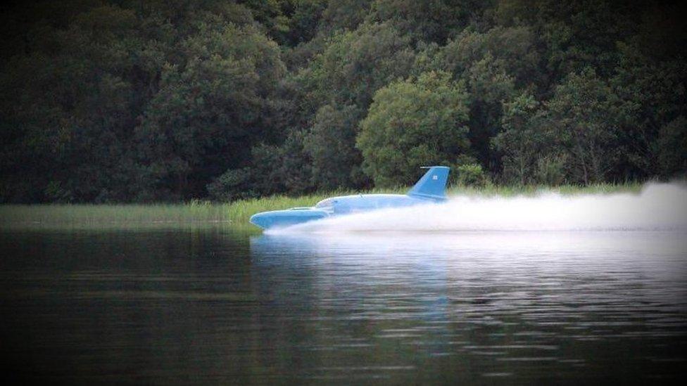 Bluebird on Loch Fad