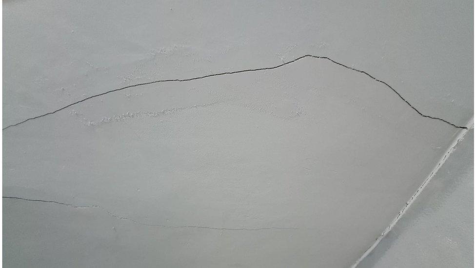 Crack in ceiling