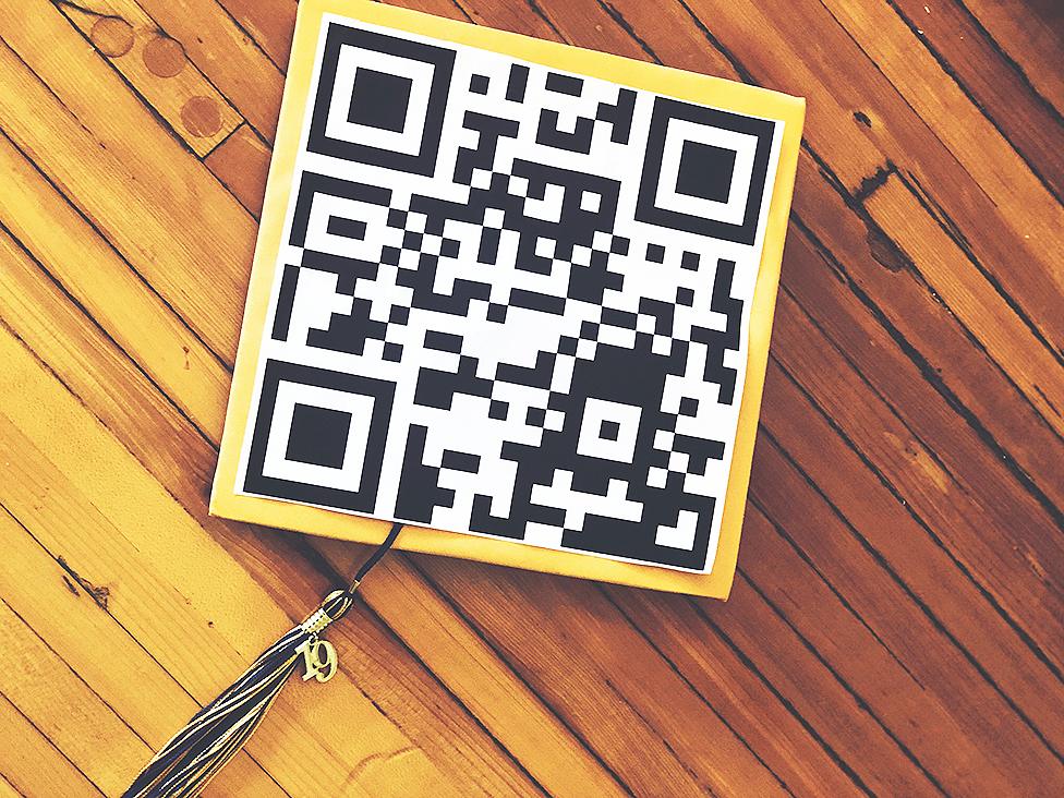 Gina Warren's QR code graduation cap