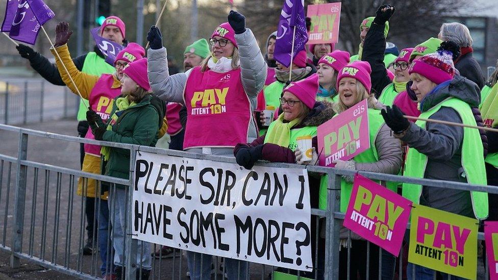 teachers-strikes-scotland.