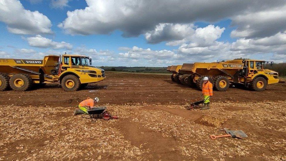 Workers on the A417