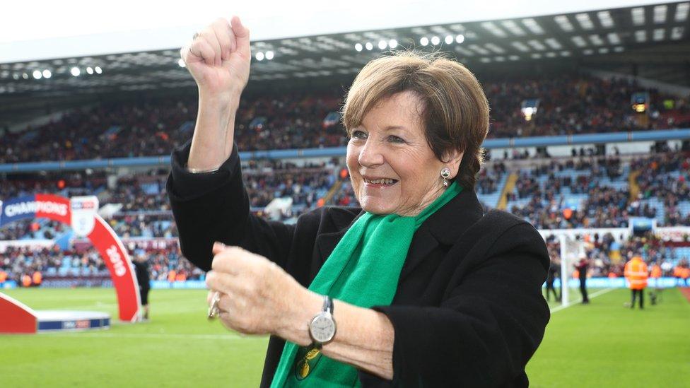 Delia-Smith.