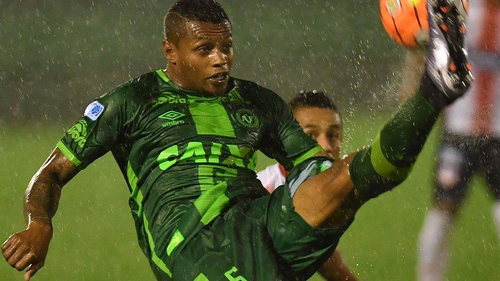 Dener of Brazil's Chapecoense controls the ball during their 2016 Copa Sudamericana quarterfinal's second leg football match against Colombia's Junior held at Arena Conda stadium, in Chapeco, Brazil, on 26 October