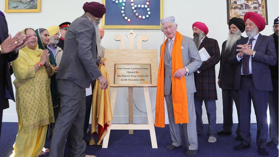 King Charles opens the Guru Nanak Gurdwara temple