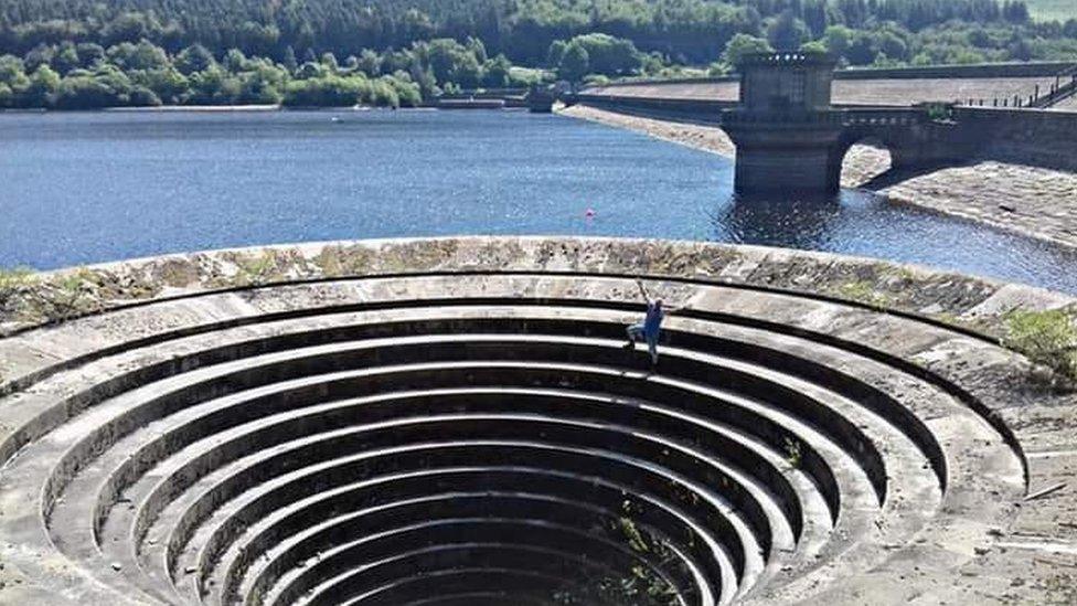 Andy Tingle on the Ladybower Reservoir plug hole