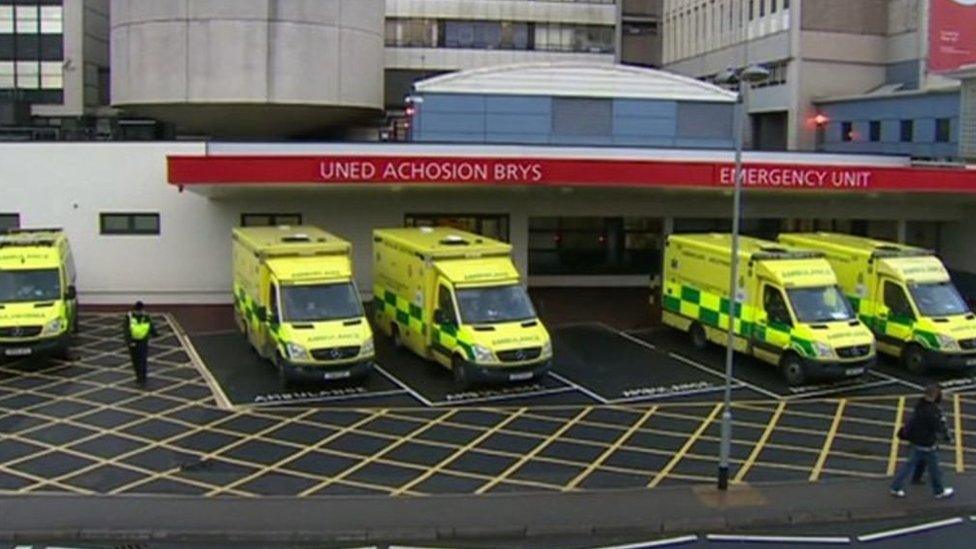 Ysbyty Athrofaol Caerdydd