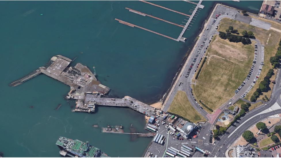 Royal Pier and Mayflower Park