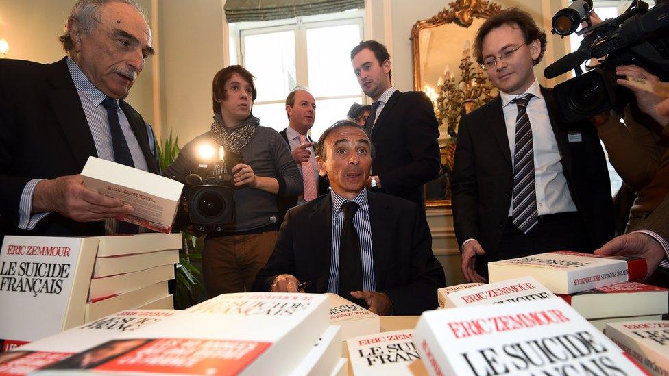 Eric Zemmour at book signing