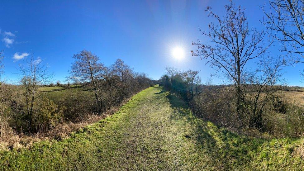 Footpath along Etherley Incline