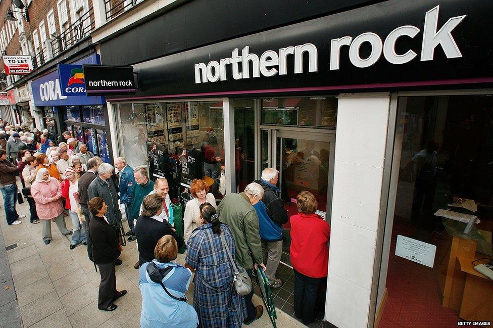 Customers queue to take their cash out from Northern Rock