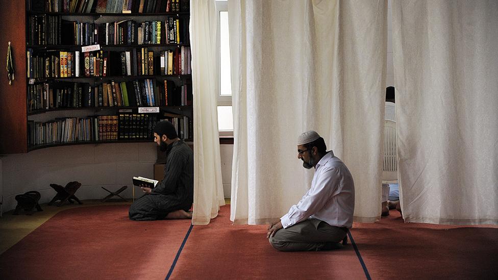 Worshippers at Dundee Central Mosque