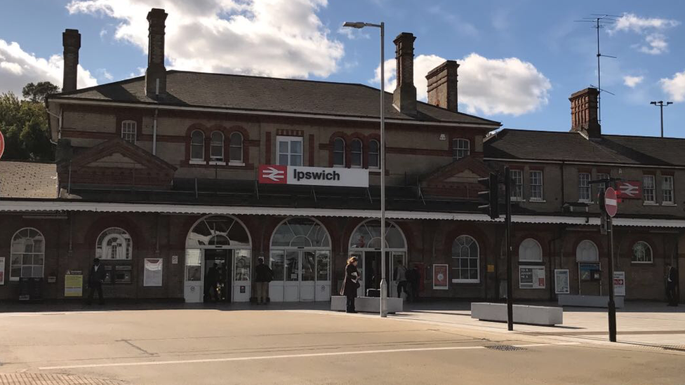 Ipswich train station