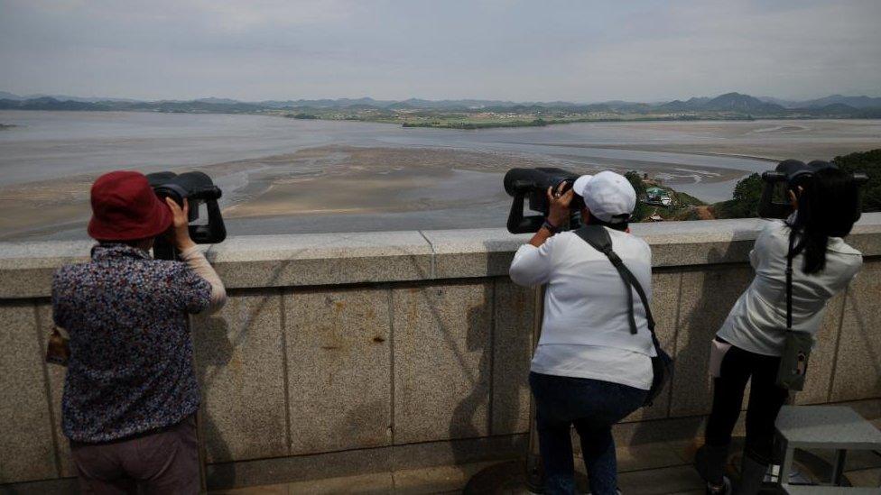 Tourists at the DMZ