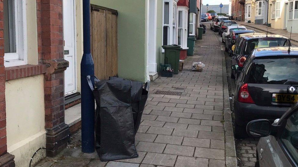 The seagull-proof bags