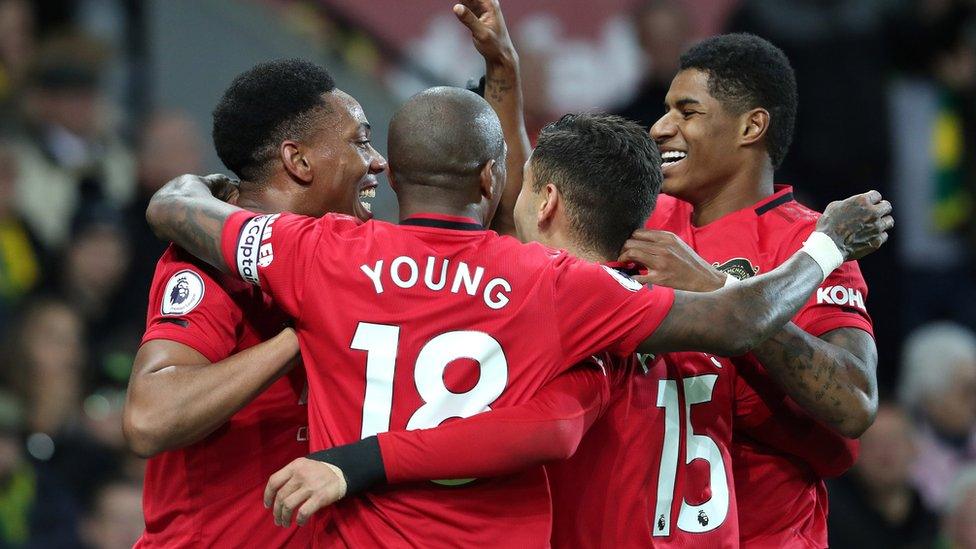 Man United team celebrate