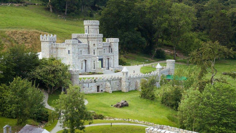 Killeavy Castle