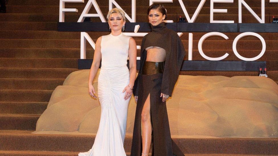 Florence Pugh and Zendaya pose together in Mexico City