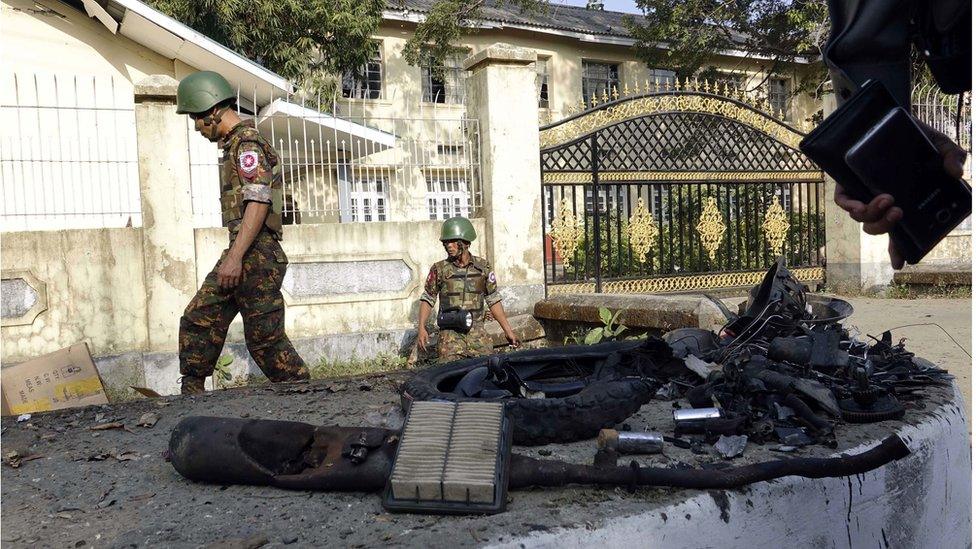 Police inspect bomb wreckage