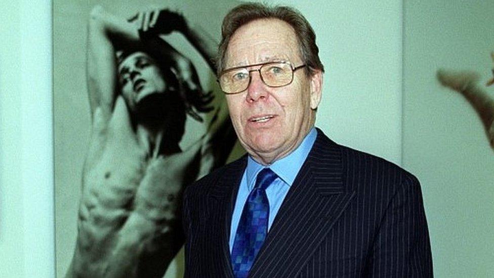 The late Earl Snowdon at a retrospective of his work in 2000