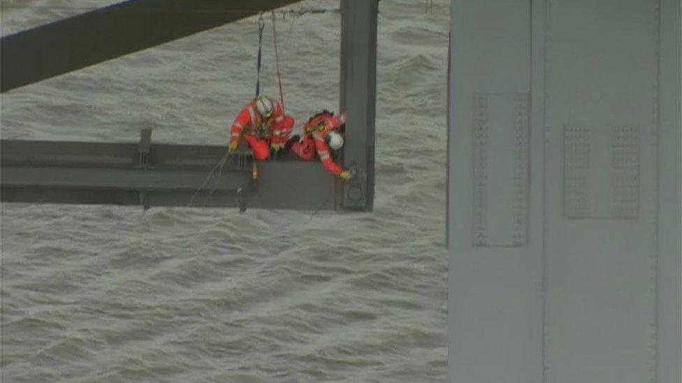 forth road bridge