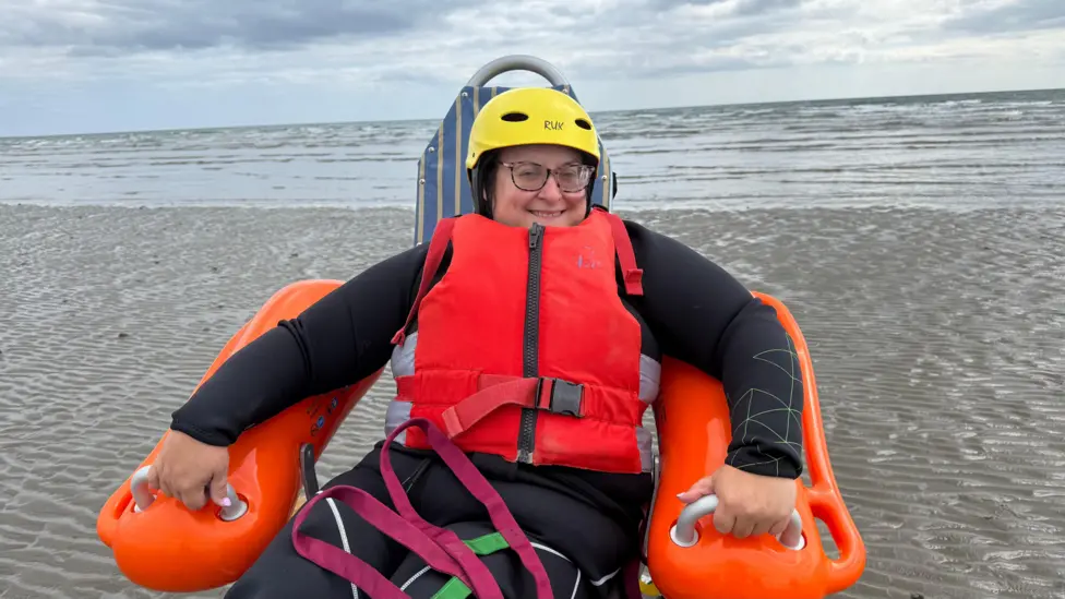 https://www.bbc.co.uk/news/articles/cx25ejxjrego