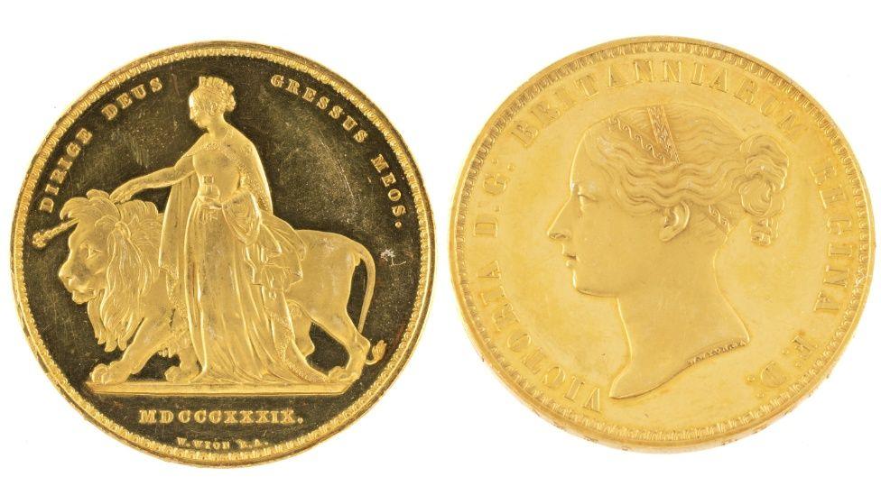 Blaen a chefn darn arian Una and the Lion