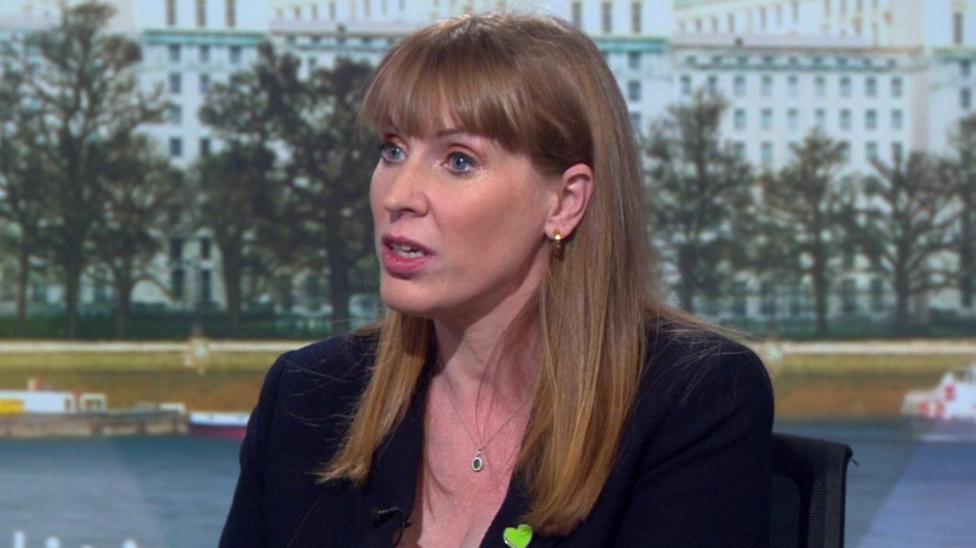 Angela Rayner: Councils must meet housing targets - BBC News