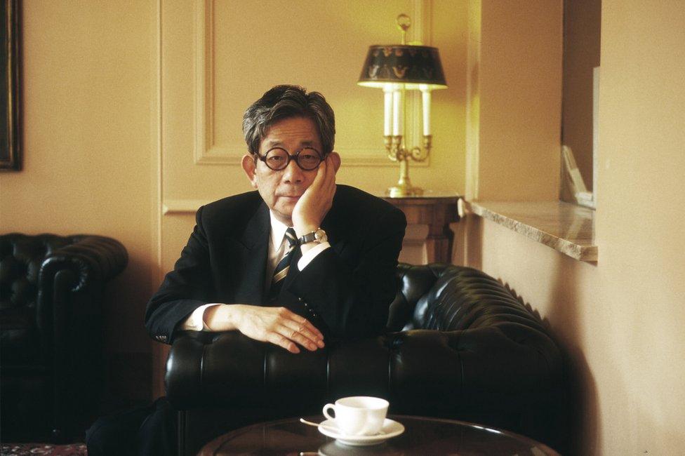 Kenzaburo Oe