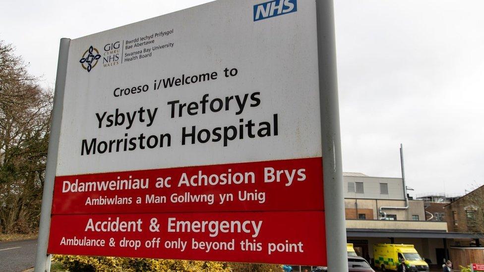 Adran Achosion Brys Ysbyty Treforys